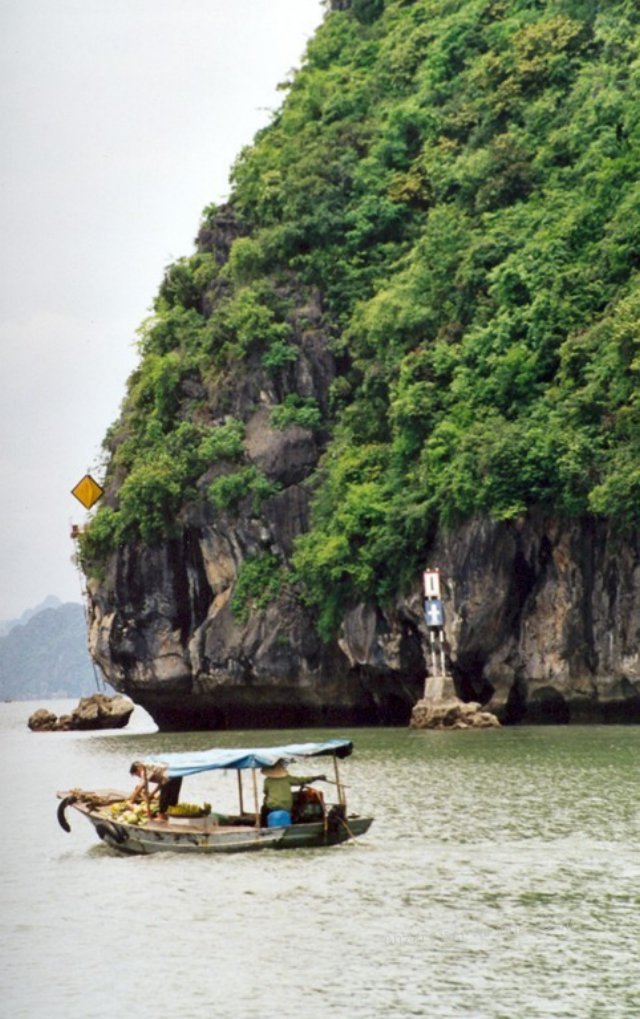 hanoihalongbay.jpg